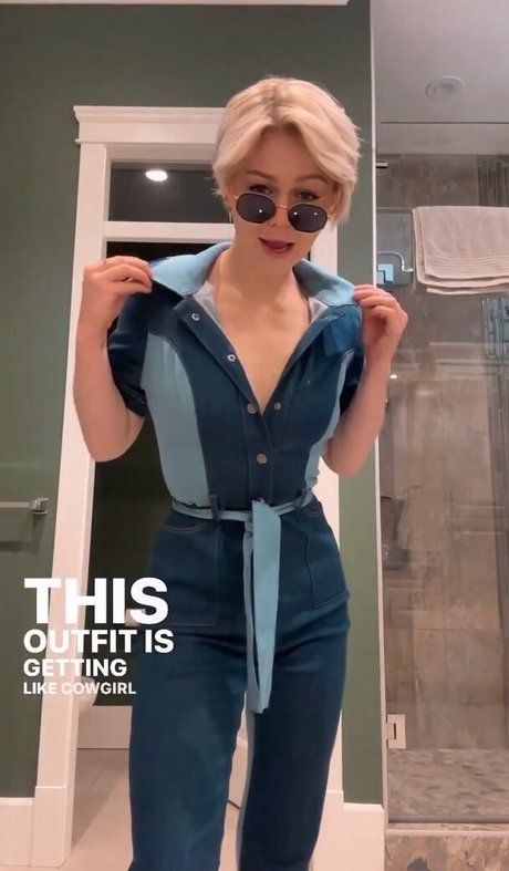 KallMeKris 裸の女優 写真