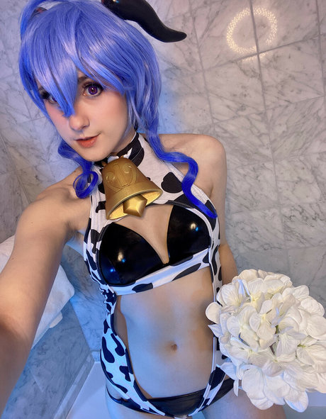 Mangoloo Cosplay ヌードモデル 写真