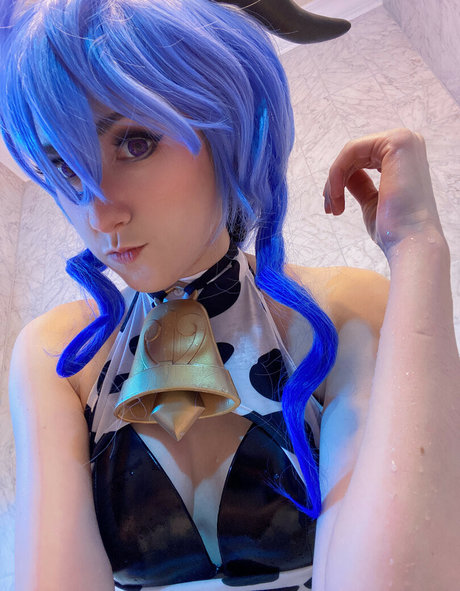 Mangoloo Cosplay ポルノモデル 写真
