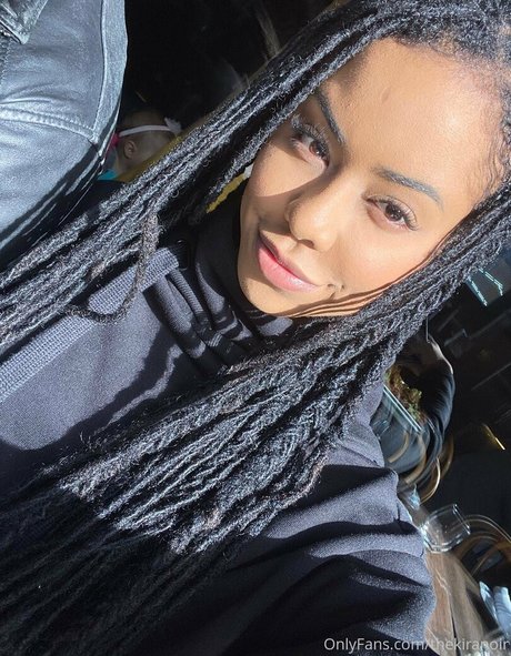 thekiranoir セクシーなスター 画像