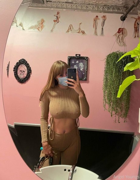 Angelyoungsxxx HDモデル 写真