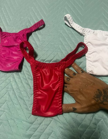 垂れ乳OnlyFans ホットポルノ 画像
