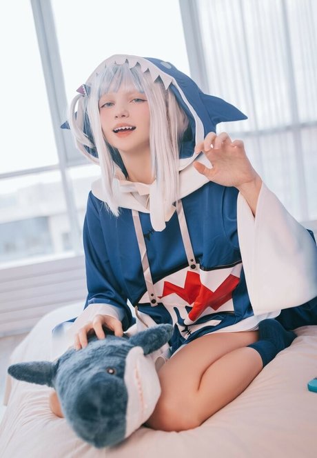 Caties 裸の女優 写真