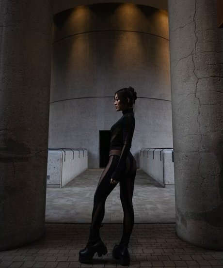 Karen Fukuhara ポルノスター パーフェクト 画像