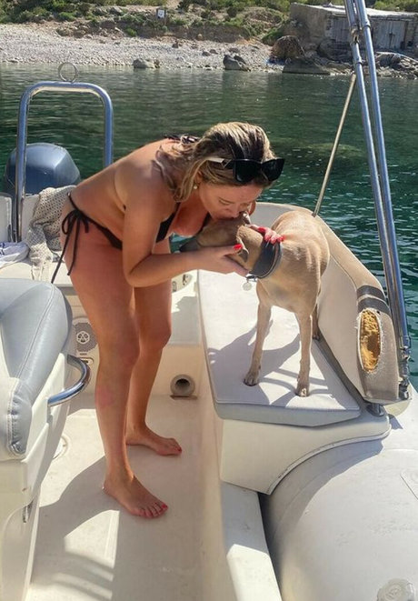 Emily Atack 最高のポルノスター アーカイブ