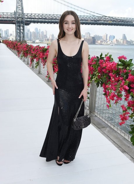 Kaitlyn Dever 高品質スター 画像