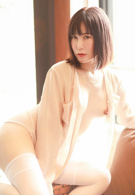 Rutile Narushima エロティック女優 画像