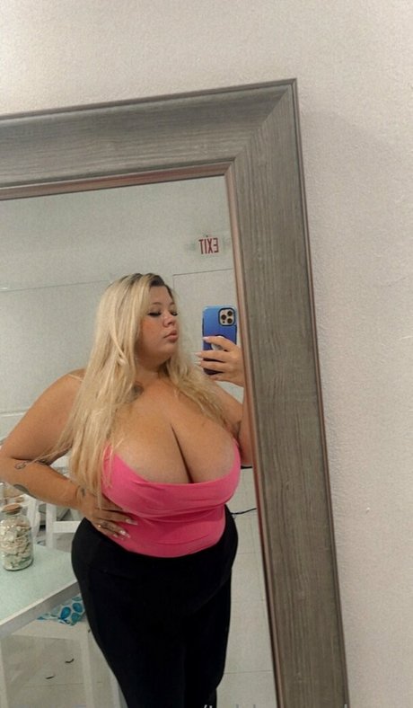 TabbyVonDAMN ポルノスター HD 写真