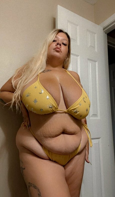 TabbyVonDAMN 裸のポルノスター 画像