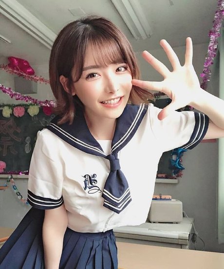 Eimi Fukada profile image