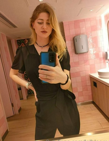 lelbloom セックス女優 写真