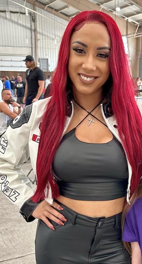 Leila Grey 裸のポルノスター 写真