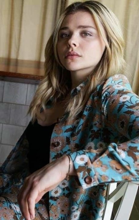 Chloe Grace Moretz ヌードのポルノスター 写真