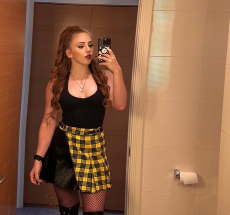 Isla Dawn ポルノスター 可愛い 写真