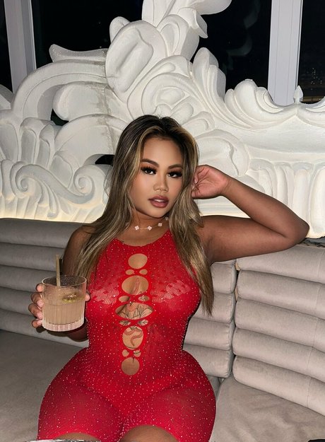 Tonti Thampitak ヌード女優 写真