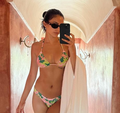 Camila Mendes top profile image