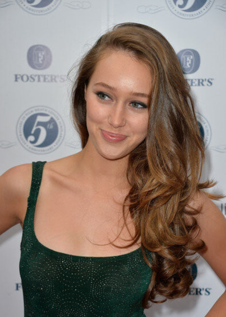 Alycia Debnam Carey 最高のポルノスター 写真