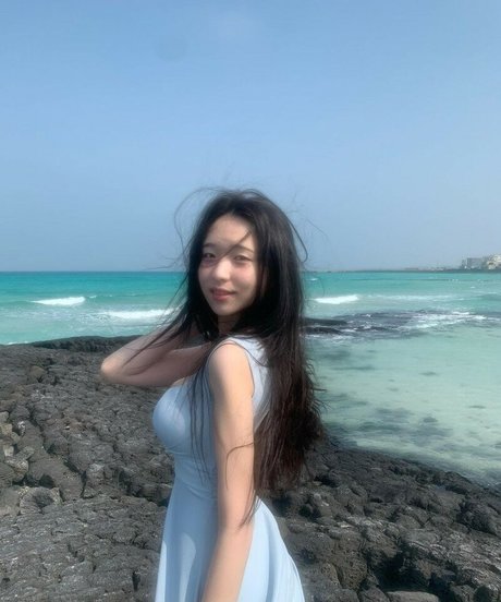 Lee Yeonwoo アートスター 画像