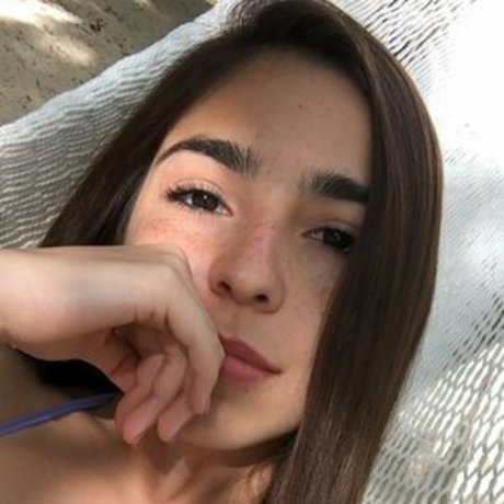 Yazmin Cantu トップ女優 ギャラリー