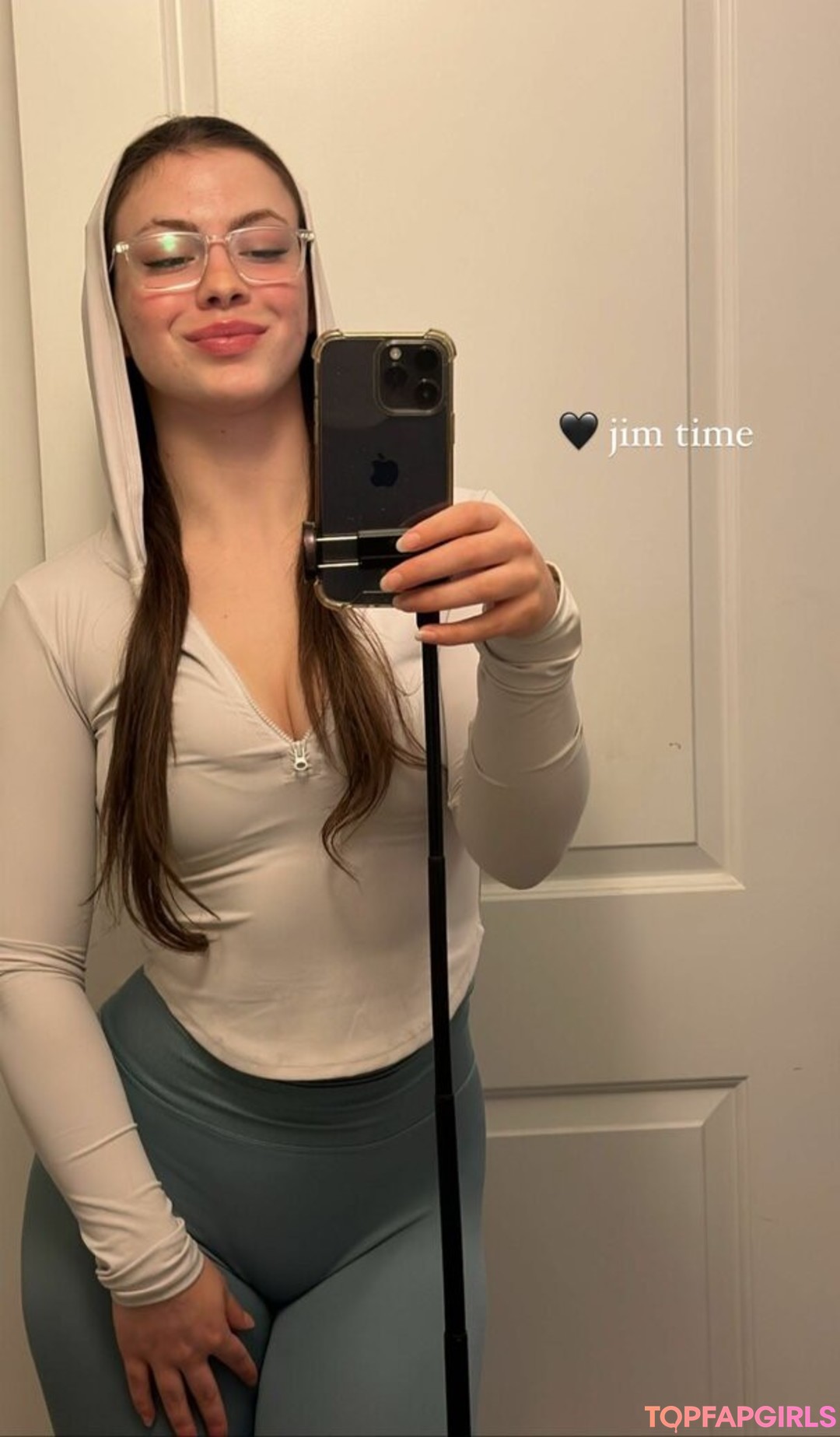 Sudefit ポルノモデル 画像