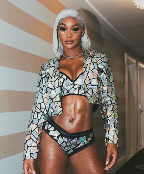 Jade Cargill セクシーなスター ギャラリー