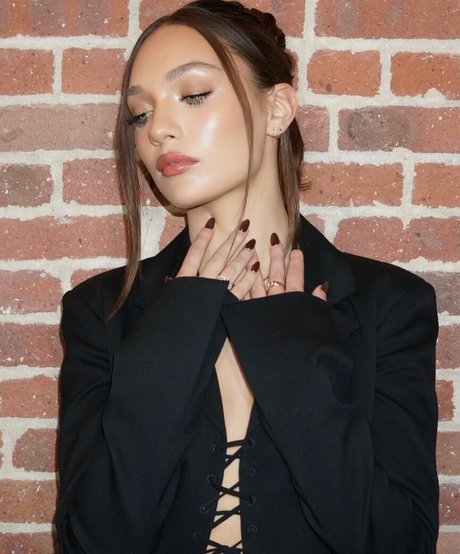 巨乳義母OnlyFans ホットポルノ 画像
