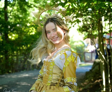 queen astraea セクシー女優 画像