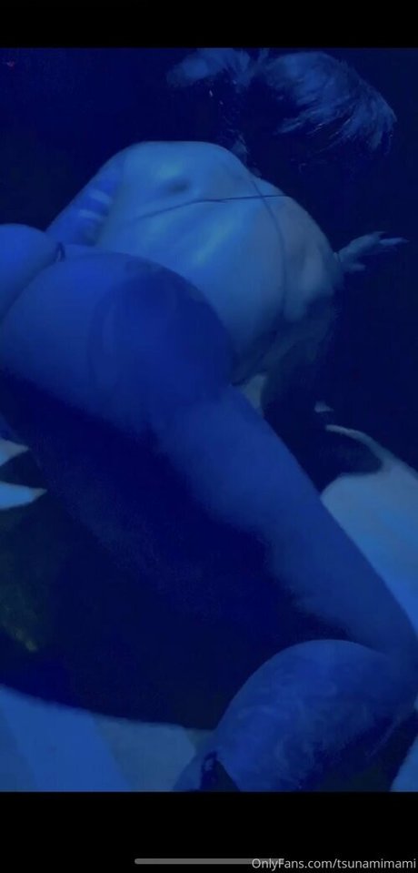 tsunamimami 完璧なスター 写真