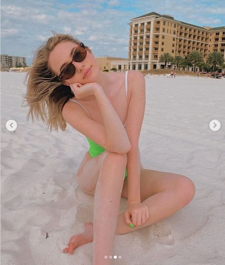 Kennedy Walsh ヌード女優 画像