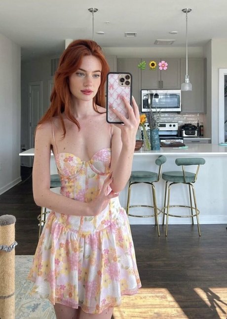 Kennedy Walsh 無料モデル 写真