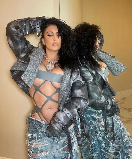 Kali Uchis HDモデル 写真