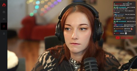 女性ボディビルダー オンリーファンズ セクシーヌード 写真