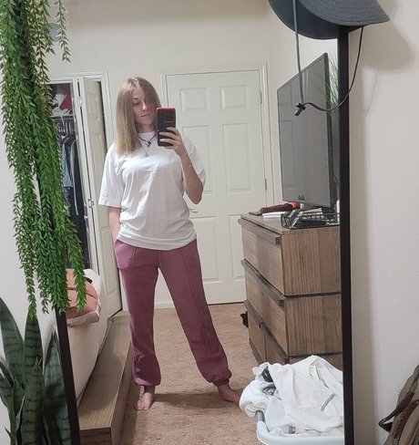 裸のトランスオンリーファン セクシーヌード 写真