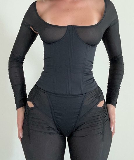 Casi Davis アダルトモデル 写真