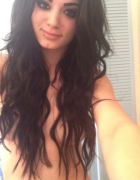 Saraya Bevis セックスモデル 写真
