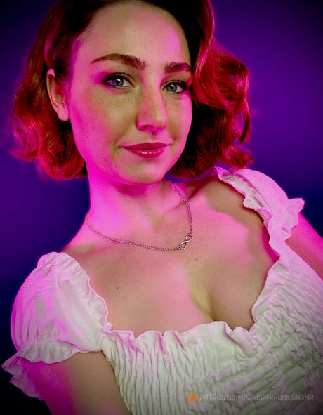 WhisperAudios ASMR XXXモデル 写真