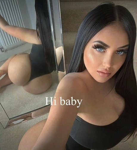 brunettebabiii 完璧なポルノスター 写真