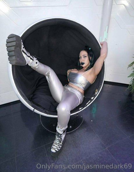 jasminedark69 top profile image