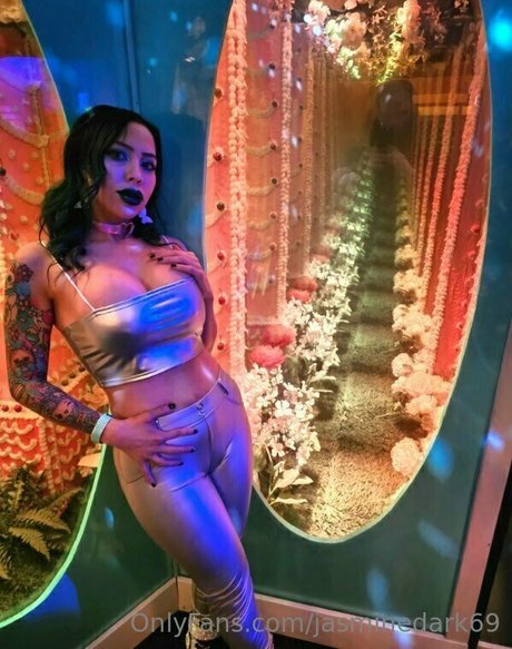jasminedark69 セクシー女優 写真