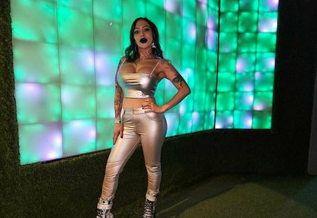 jasminedark69 ポルノスター 写真