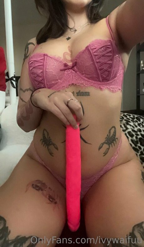 ivywaifuu セックススター 写真