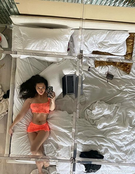 alexjanai 高品質女優 画像