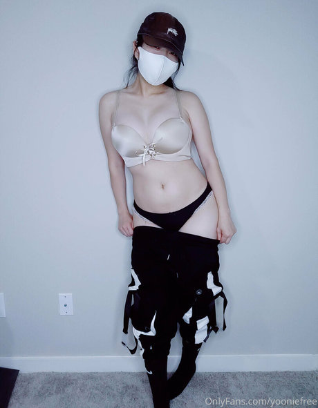 yooniefree セクシーなスター 写真