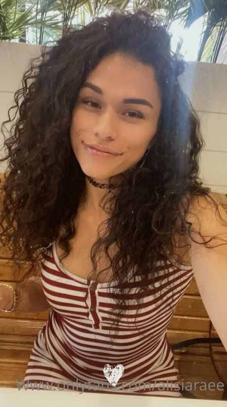 alisiaraee ポルノスター 美しい 写真