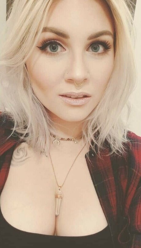 official miss gigi 可愛いモデル 画像