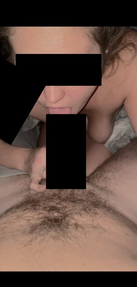 ヌード 屋外 OnlyFans 可愛い 画像