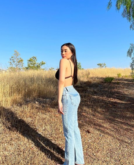 Ellerie Marie ヌード女優 写真