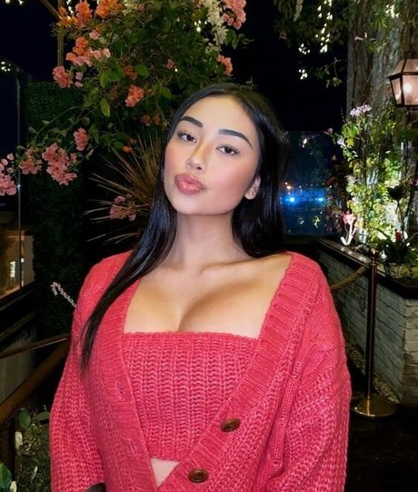 Pornhub オンリーファンズ 美しいポルノ 画像