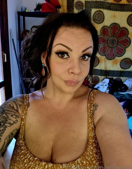 Ming naaa 完璧なモデル 写真