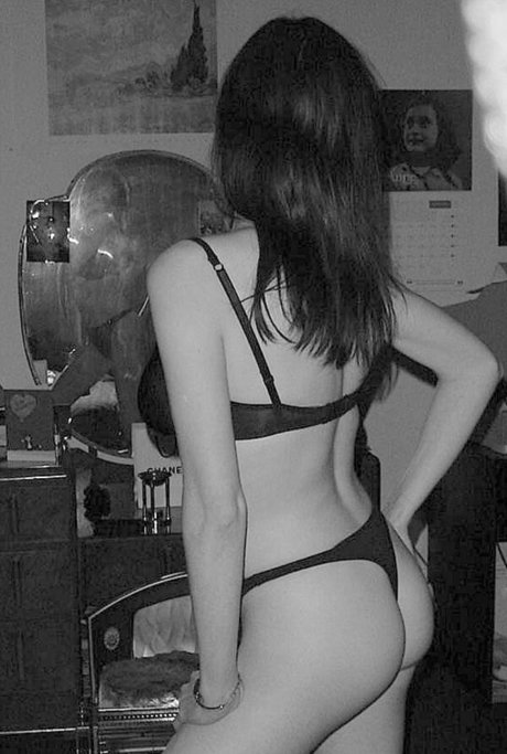 Clare Davey42 無料モデル 写真